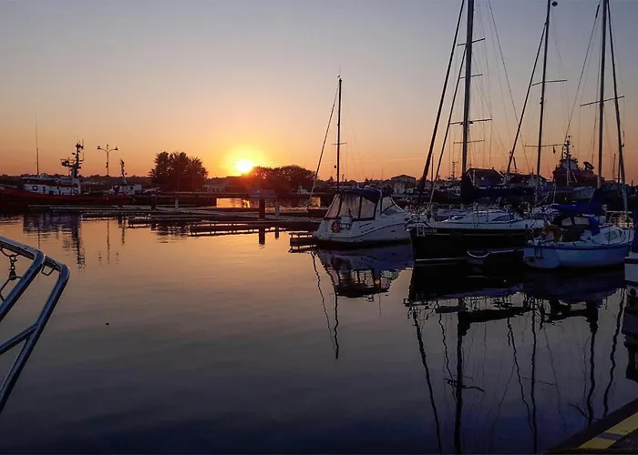 Beautiful In With Kitchen